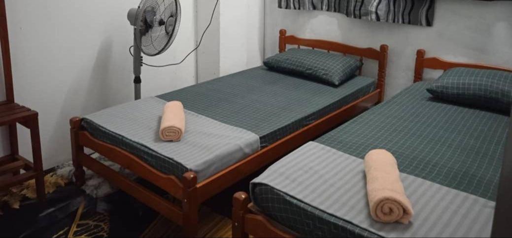 La Wood Homestay Near Kuala Besut Jetty Eksteriør billede